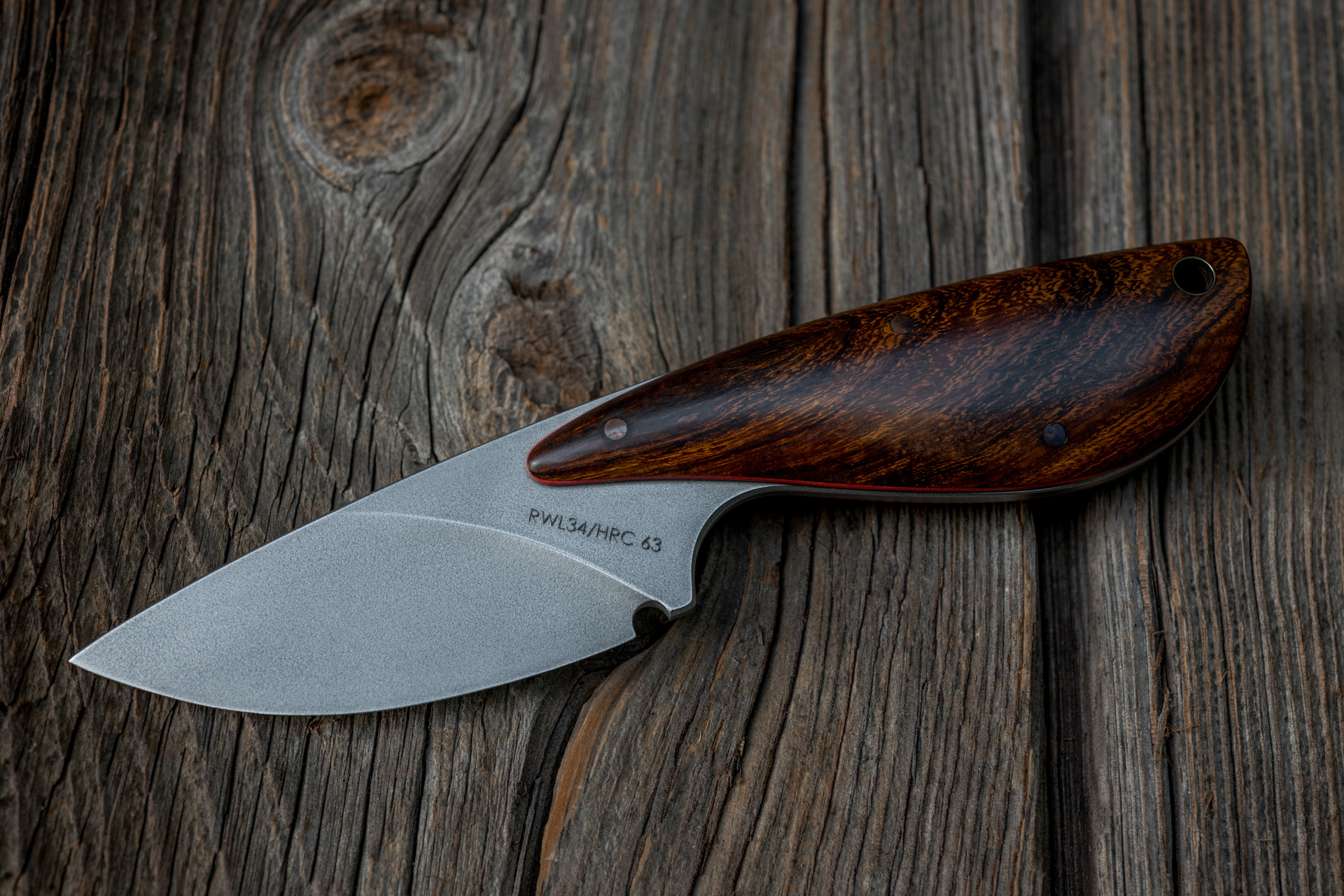 HuntersLittleKnivesWEB-25.jpg